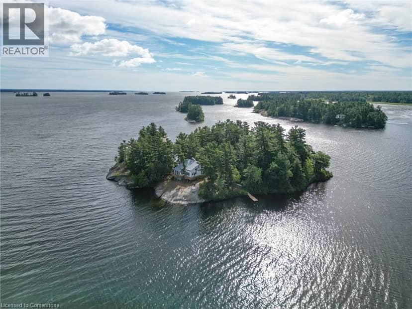 WL106-1 LOUDON Island — photo 23 of 40