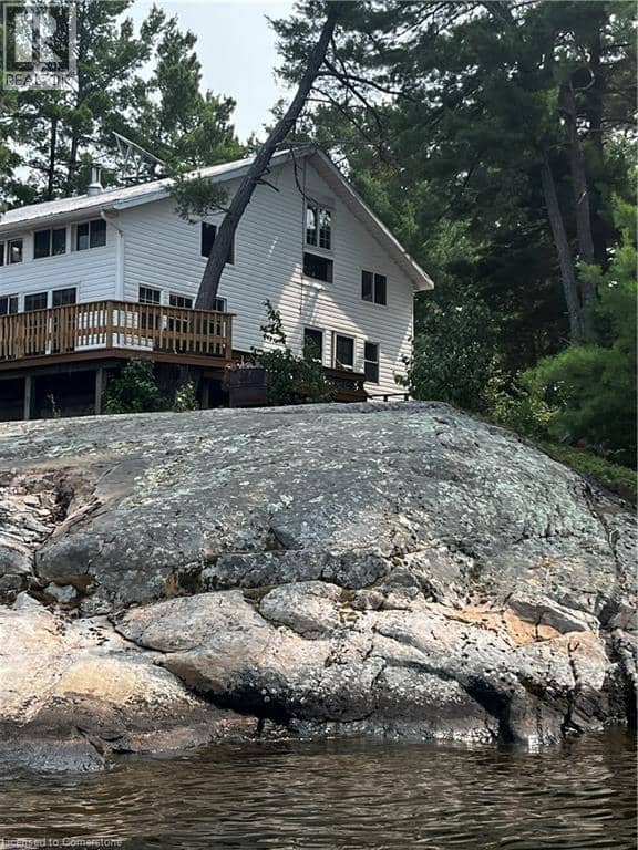 WL106-1 LOUDON Island — photo 6 of 40