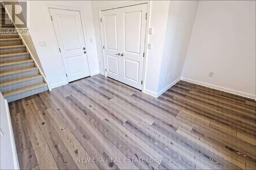 60 - 120 Court Drive — photo 26 of 28