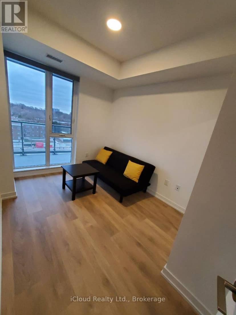 610 - 225 Sumach Street — photo 7 of 8