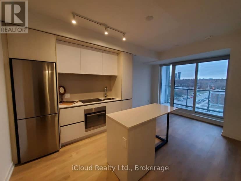 610 - 225 Sumach Street — photo 3 of 8