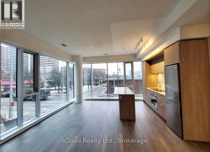 203 - 130 River Street — photo 10 of 30