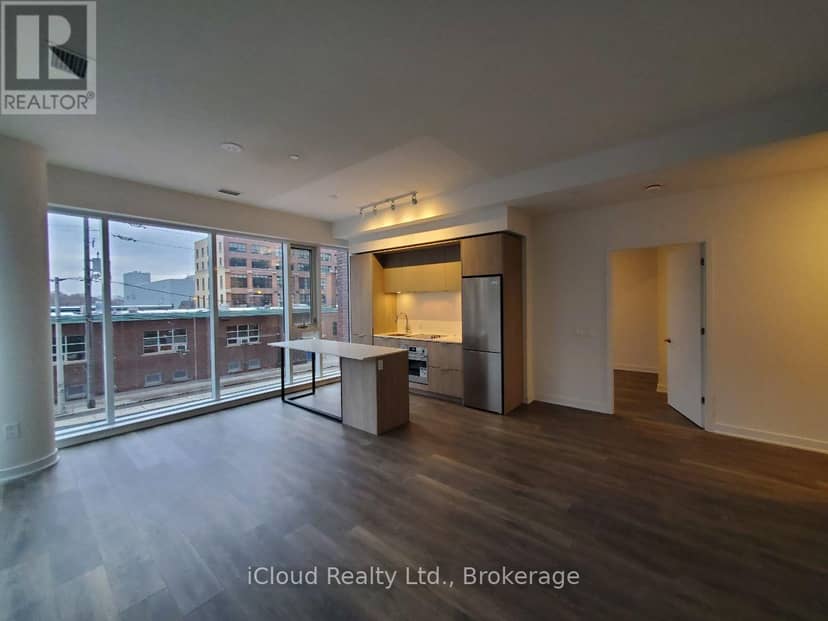 203 - 130 River Street — photo 2 of 30