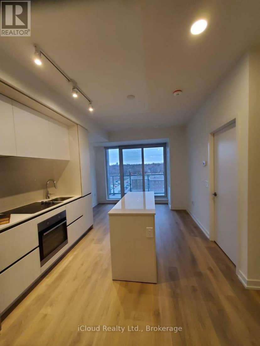 610 - 225 Sumach Street — photo 4 of 8