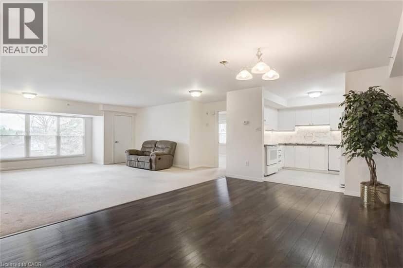 8 HURON Street Unit# 311, Lindsay, photo 7