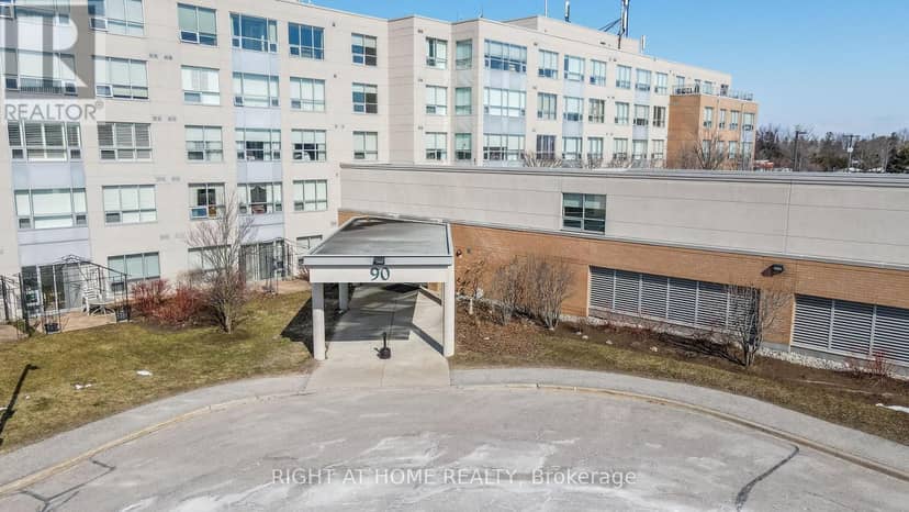 417 - 94 Dean Avenue — photo 3 of 40