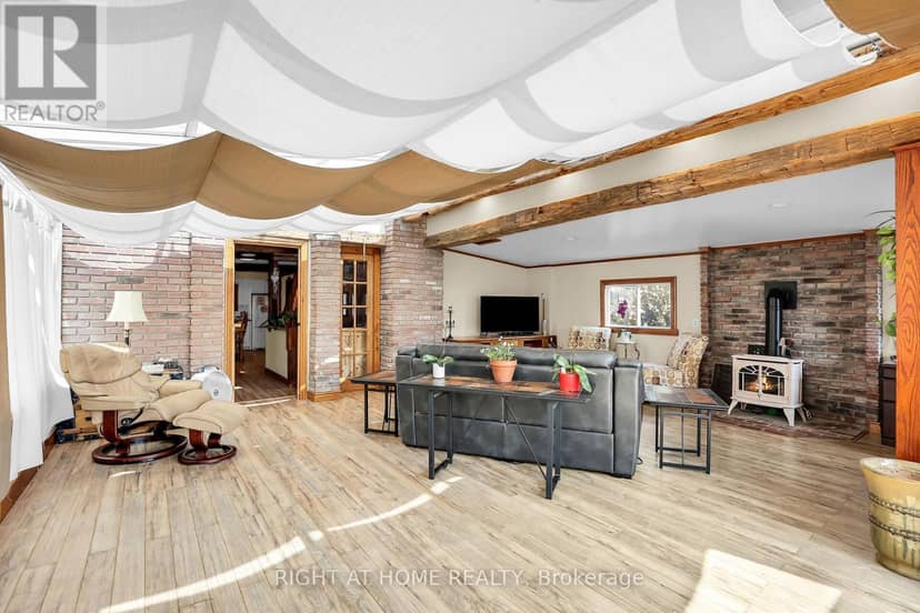 1027 Niagara Stone Road — photo 1 of 40