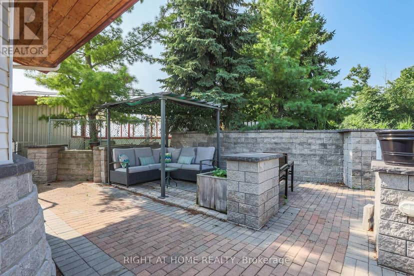 1027 Niagara Stone Road — photo 28 of 40