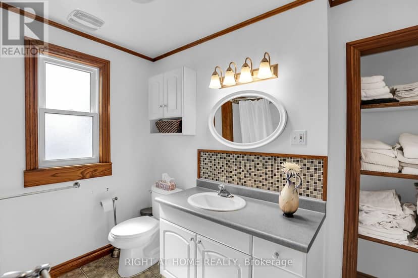 1027 Niagara Stone Road — photo 33 of 40