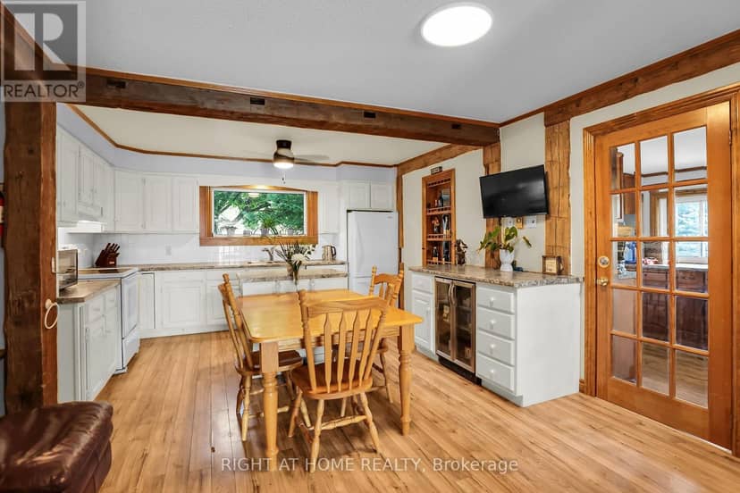 1027 Niagara Stone Road — photo 4 of 40