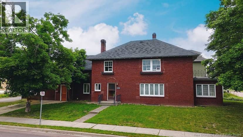 195 Park Street — photo 1 of 40