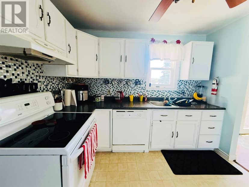 22 Ville Marie Drive, Dunville, photo 4