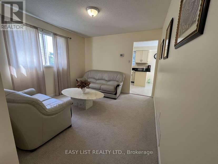 102 Burwell Crescent — photo 13 of 32