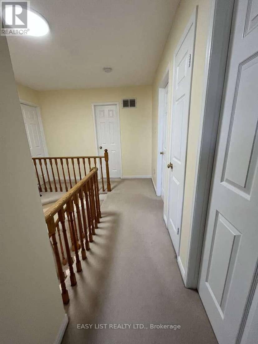 102 Burwell Crescent — photo 25 of 32