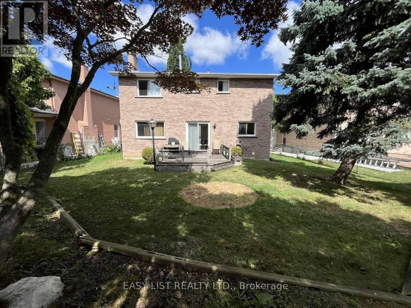 102 Burwell Crescent — photo 29 of 32