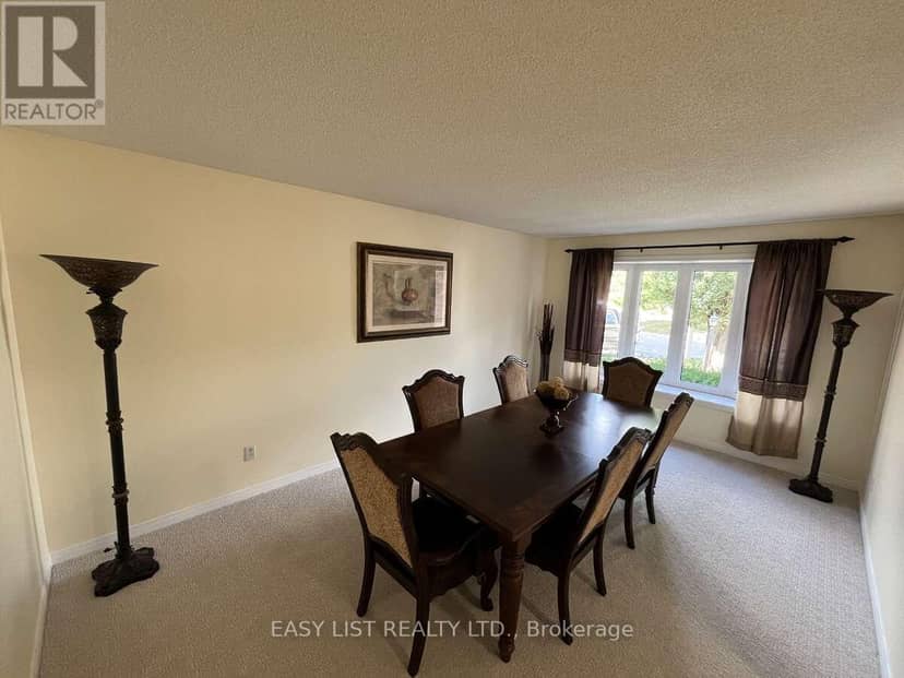 102 Burwell Crescent, Markham, photo 6