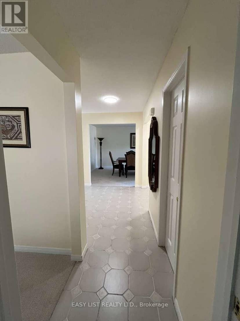 102 Burwell Crescent, Markham, photo 7