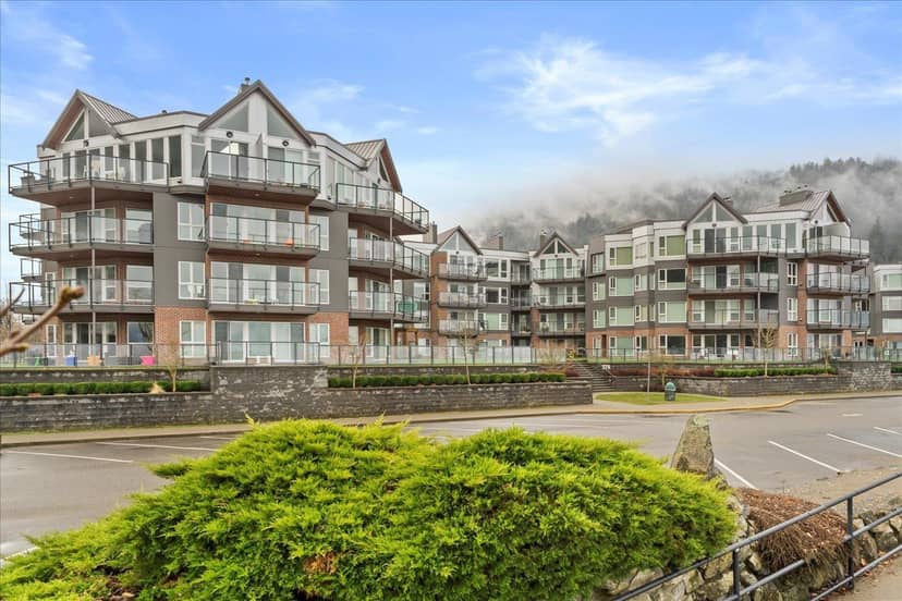 209 378 ESPLANADE AVENUE, Harrison Hot Springs, Harrison Hot Springs