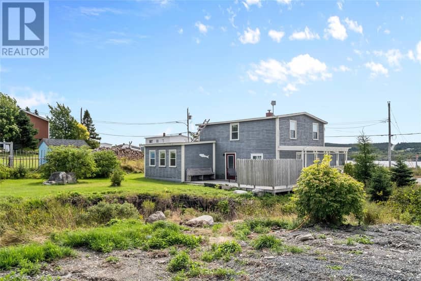 101 Main Road — photo 4 of 40