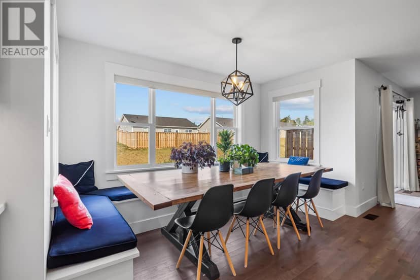 35 East Royalty Road — photo 18 of 40