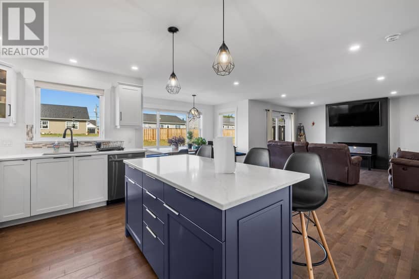 35 East Royalty Road — photo 16 of 40