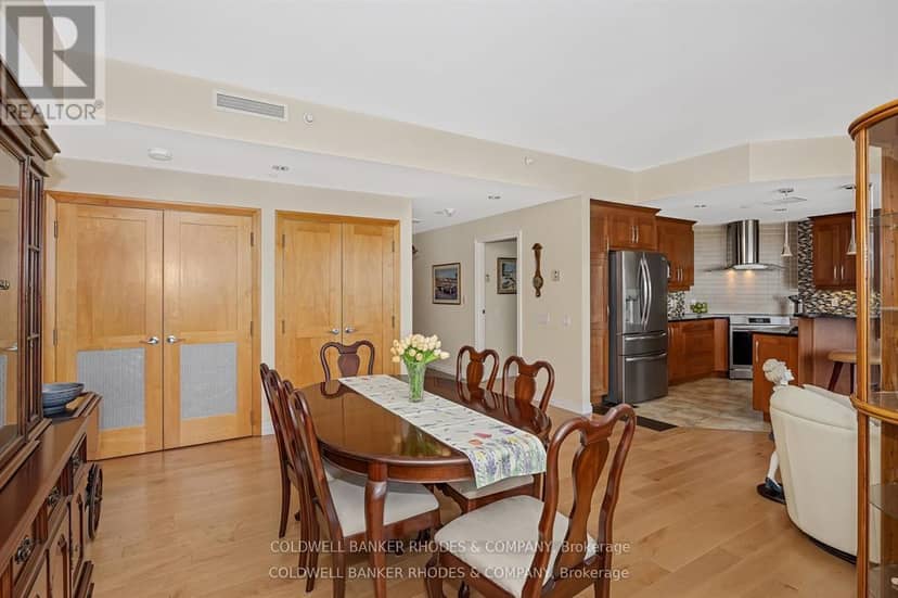 502 - 90 George Street — photo 15 of 40