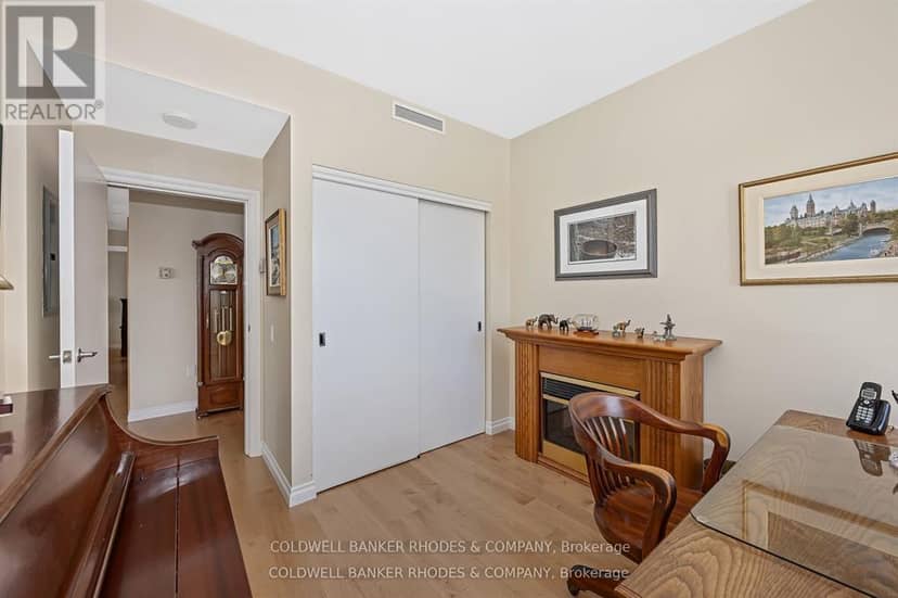 502 - 90 George Street — photo 25 of 40