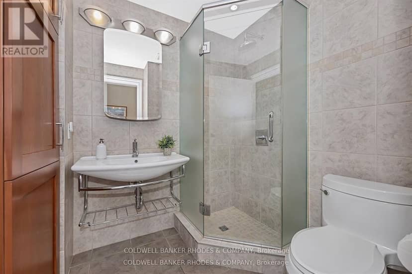 502 - 90 George Street — photo 26 of 40
