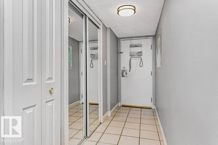 #143 8735 165 ST NW, Edmonton, photo 3