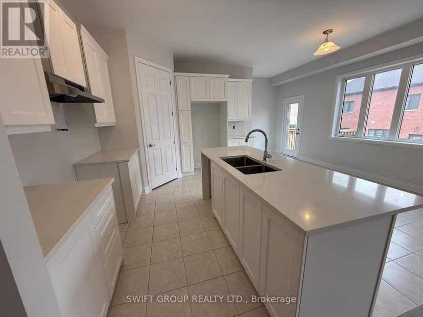 29 Keyworth Crescent — photo 11 of 40