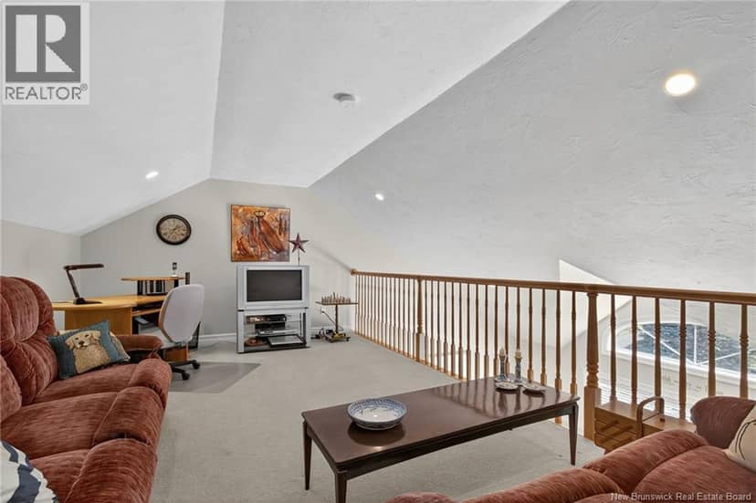 27 Bulman Drive Unit# 2 — photo 23 of 39