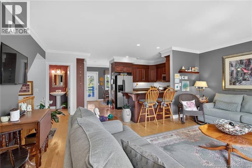 27 Bulman Drive Unit# 2 — photo 5 of 39