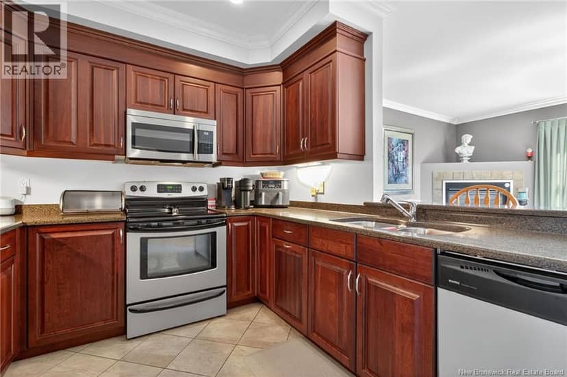 27 Bulman Drive Unit# 2 — photo 7 of 39