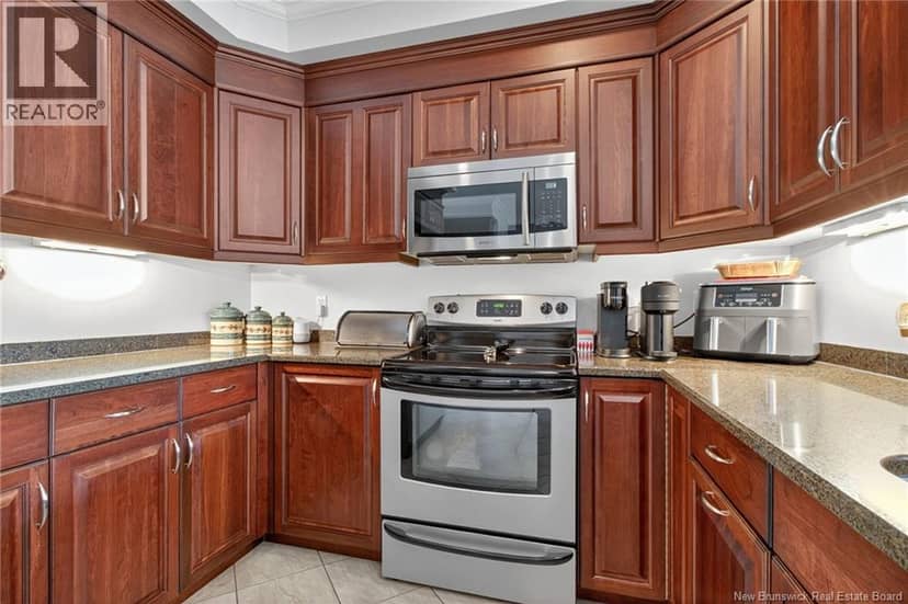 27 Bulman Drive Unit# 2 — photo 8 of 39