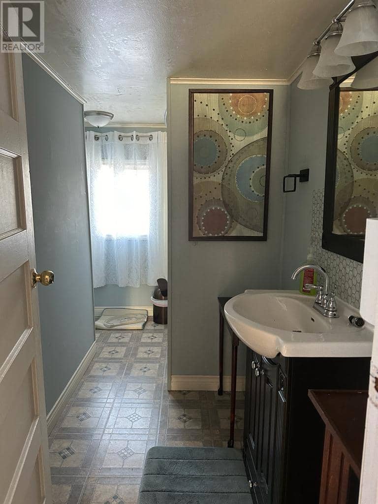 14-16 BROPHYS Road — photo 12 of 23