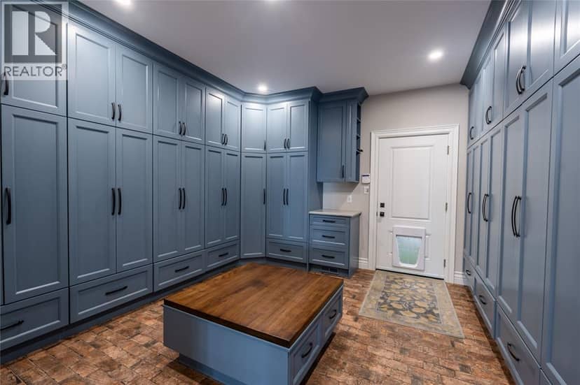 647 St Clair Parkway — photo 22 of 40
