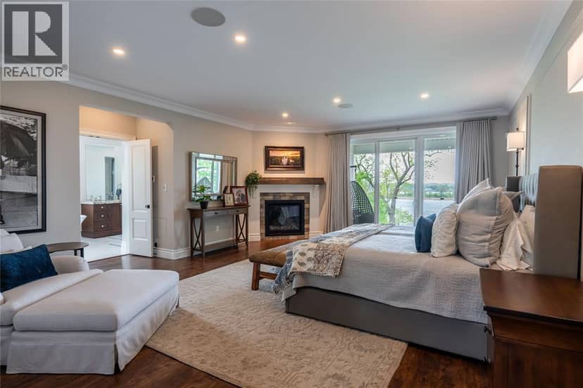 647 St Clair Parkway — photo 24 of 40