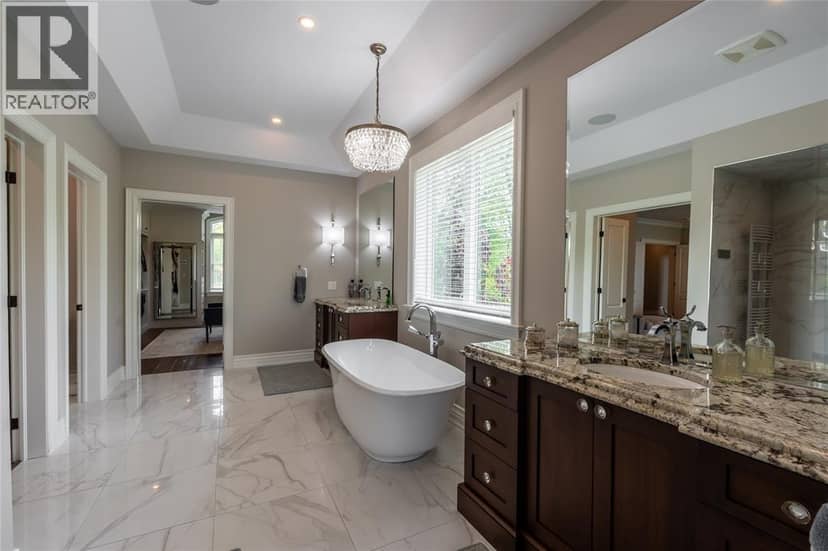 647 St Clair Parkway — photo 26 of 40