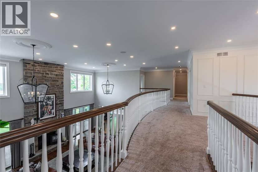 647 St Clair Parkway — photo 34 of 40