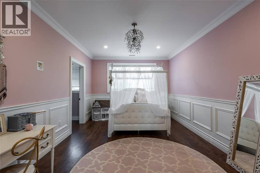 647 St Clair Parkway — photo 35 of 40