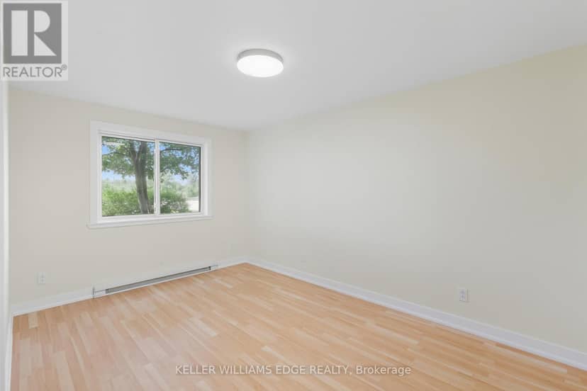 1402 Hwy 6 — photo 12 of 40