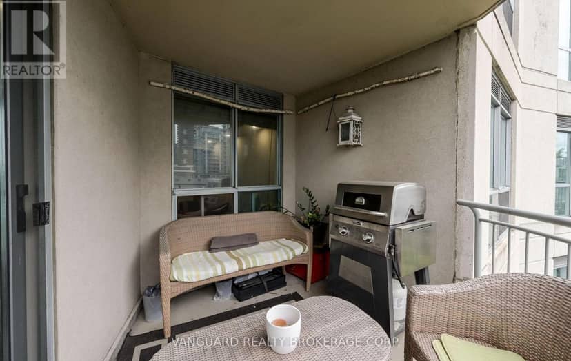 606 - 2111 Lake Shore Boulevard W — photo 40 of 40