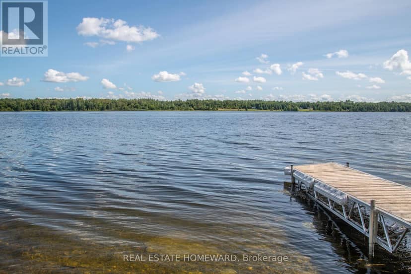 254-256 McGuire Beach Road, Kawartha Lakes, photo 2
