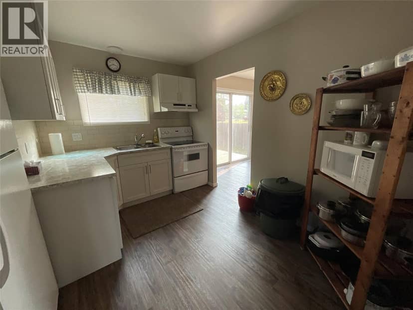 64 Merrick Place, Tumbler Ridge, photo 3