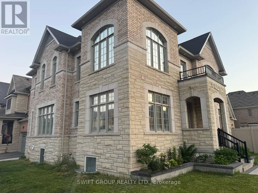 147 McCann Crescent — photo 3 of 40