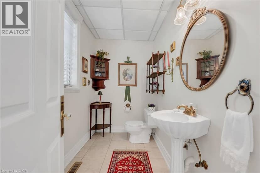 5581 KING Street — photo 21 of 40