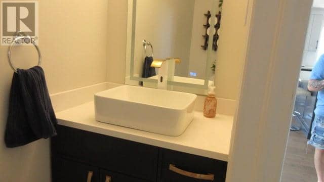 22 Lakeside Drive — photo 21 of 40