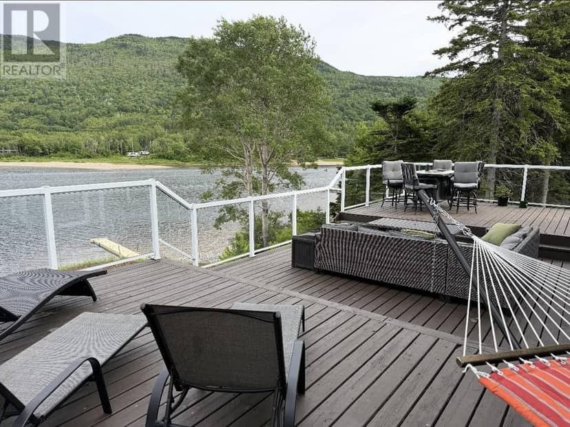22 Lakeside Drive, Humber Valley Resort, photo 4