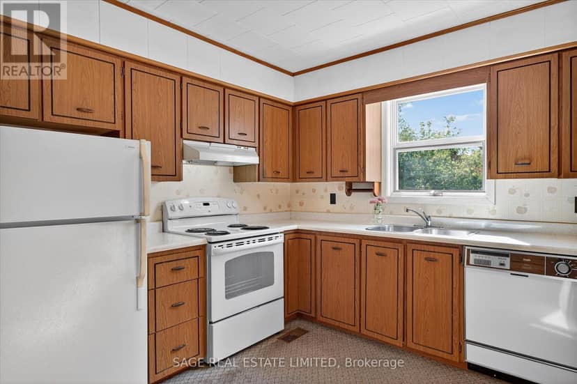 33 John Street — photo 15 of 40
