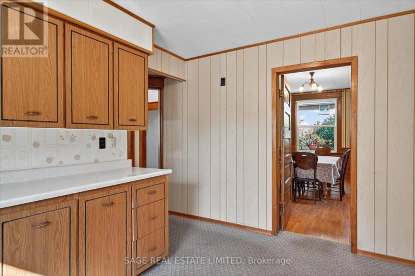33 John Street — photo 16 of 40